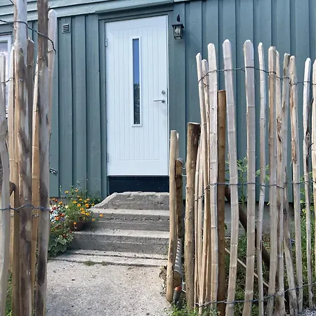 Fult Utstyrt Enebolig Iveland